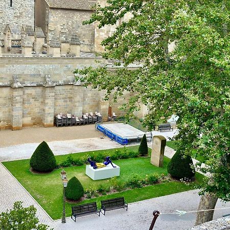 Tresors De La Cathedrale, Maison De Ville Sur 4 Niveaux ナルボンヌ エクステリア 写真